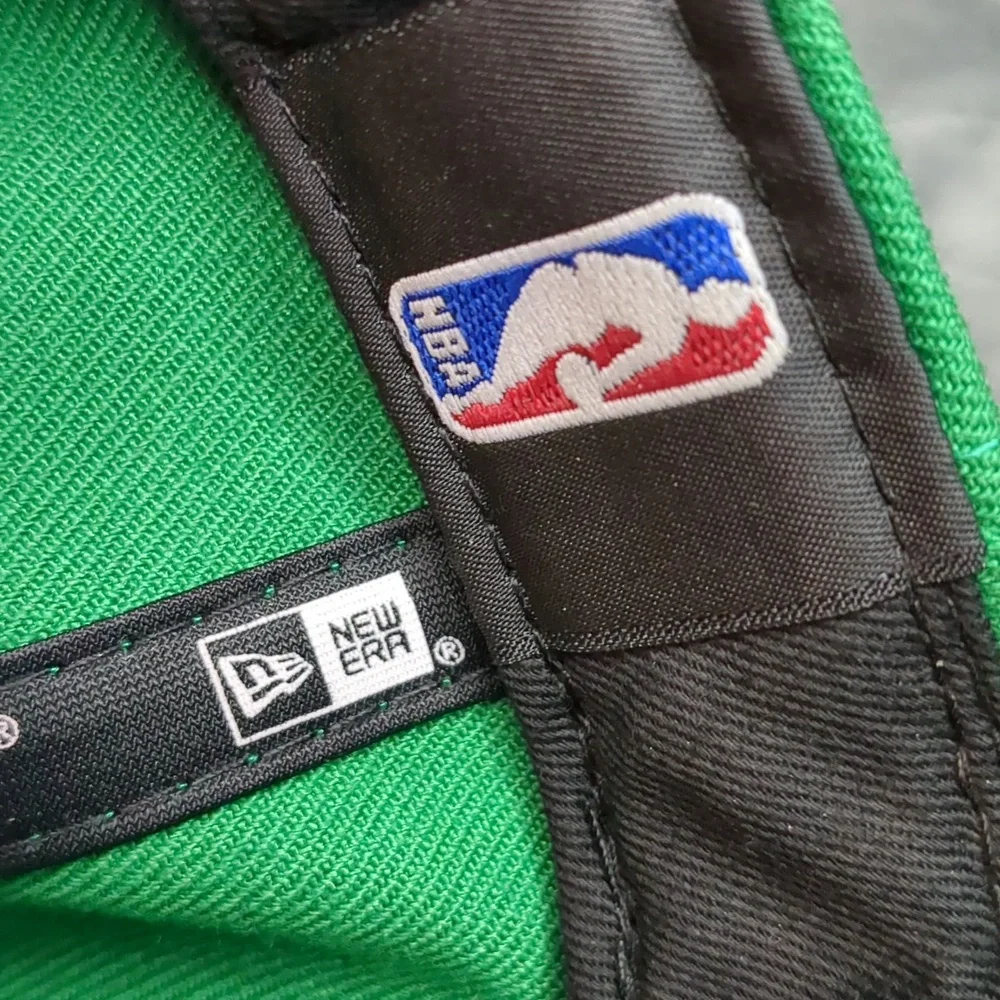New Era Boston Celtics 2-Tone 9FIFTY adjustable snapback hat.  - Picture 13 of 16
